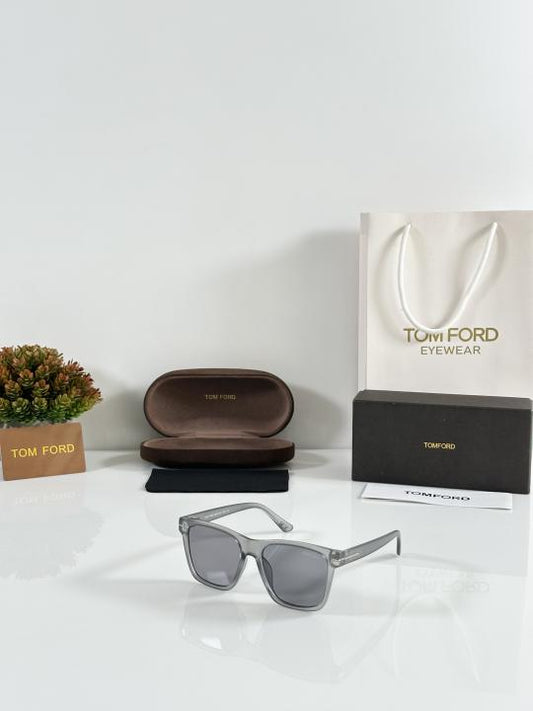 TOM-FORD
