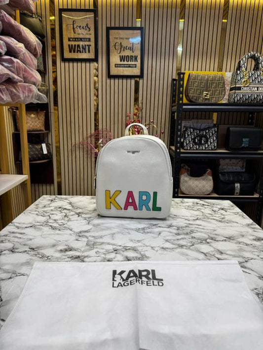 Karl-Lagerfeeld