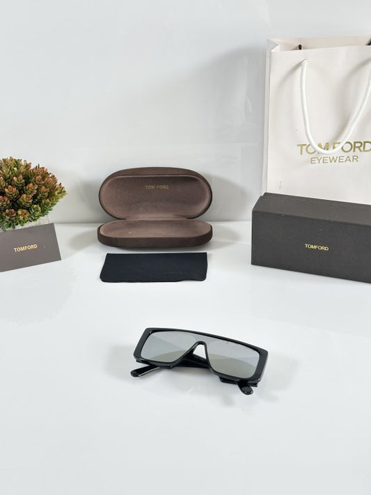 TOM-FORD