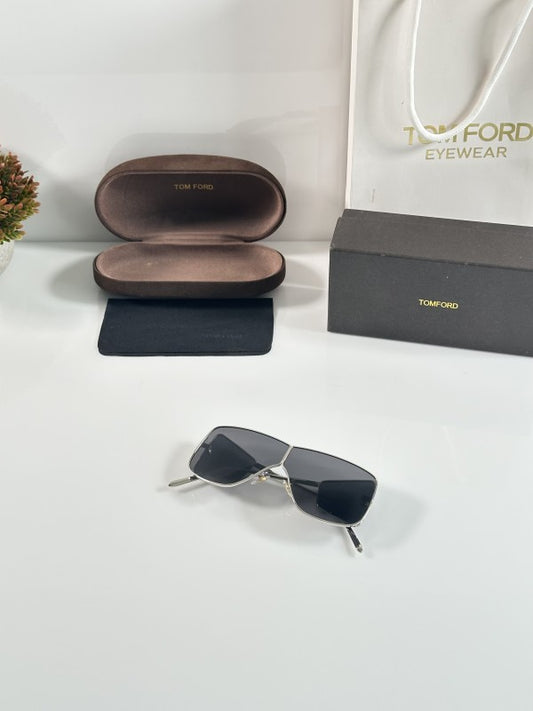 TOM-FORD