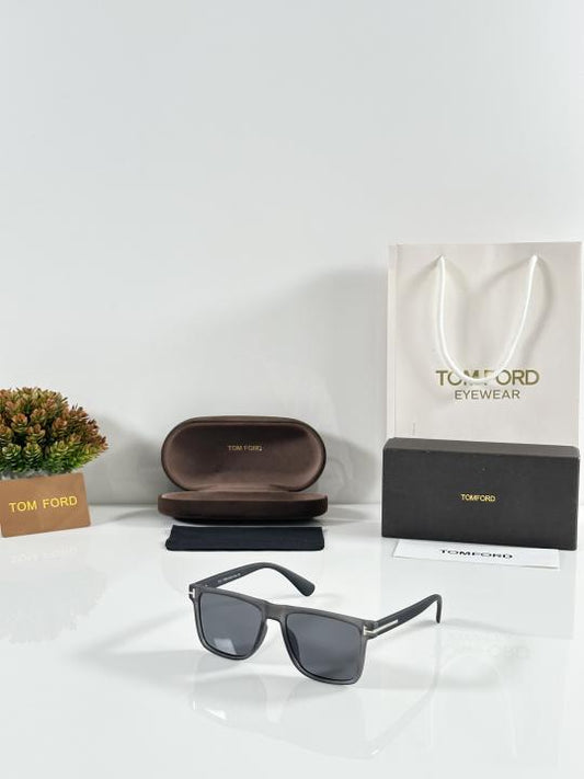 TOM-FORD
