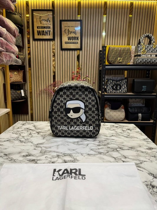 Karl-Lagerfeeld