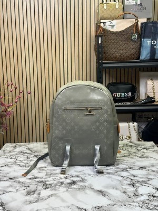 Louiss Vuitton