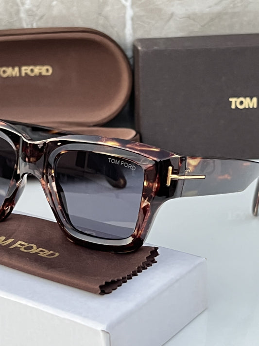 TOM-FORD