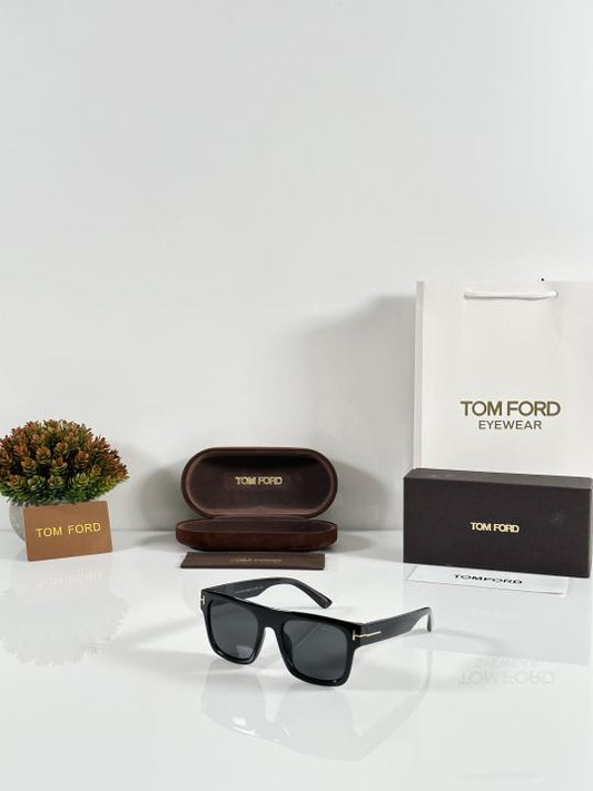 TOM-FORD