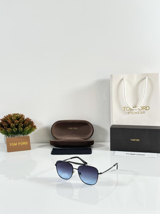 Tom-Fordd