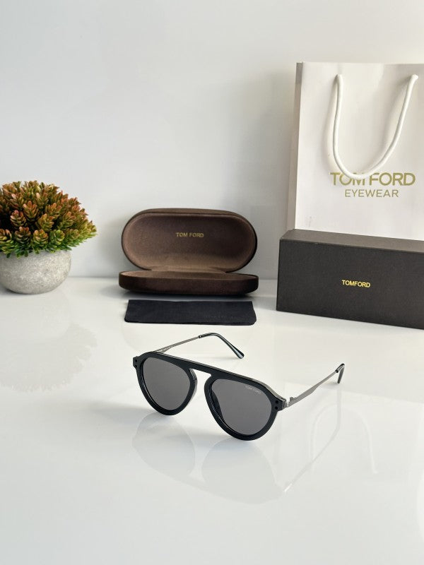 Tom-Fordd