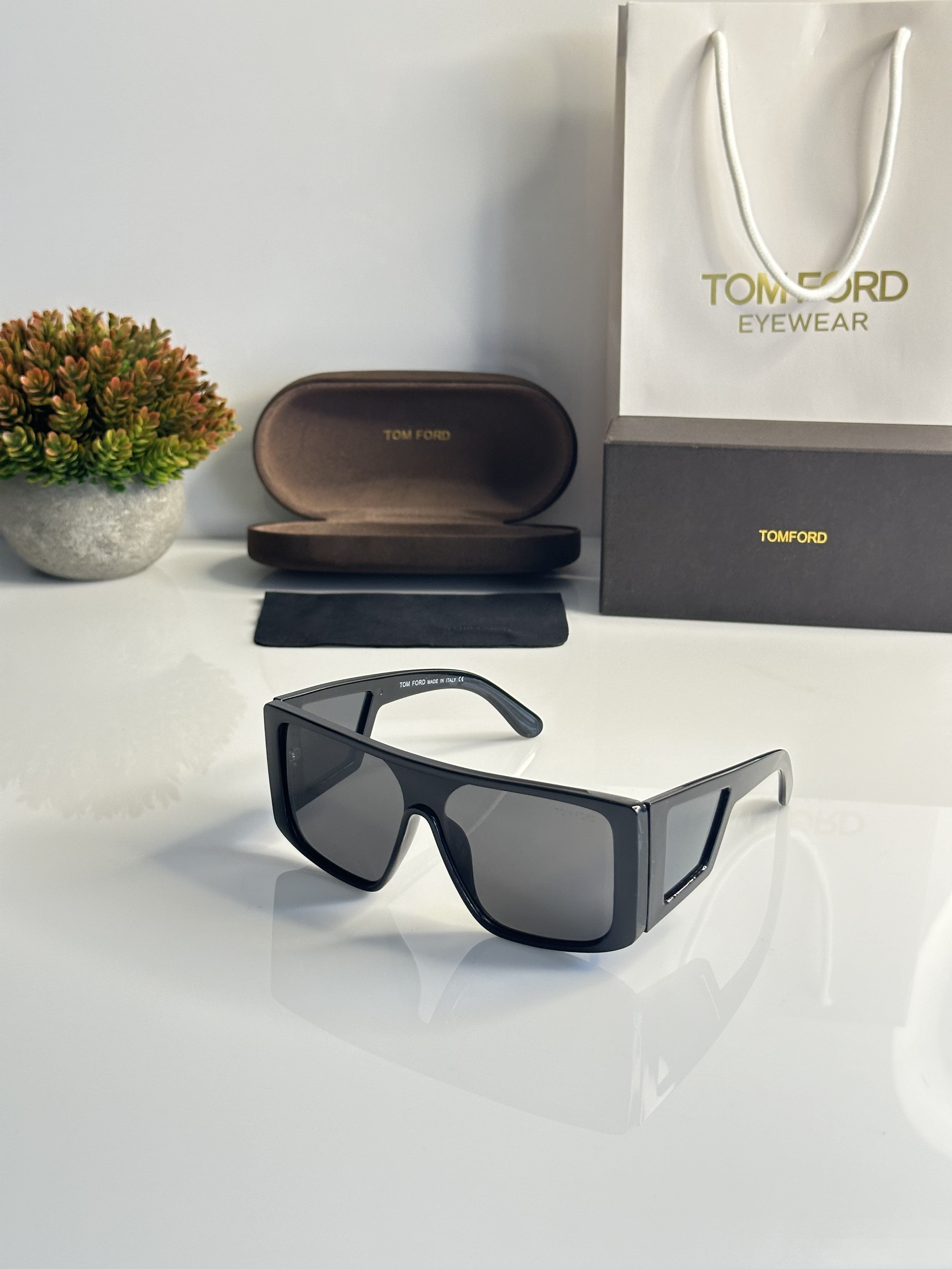 Tom-Fordd