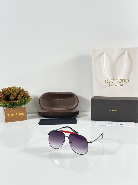 Tom-Fordd