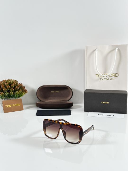 Tom-Fordd