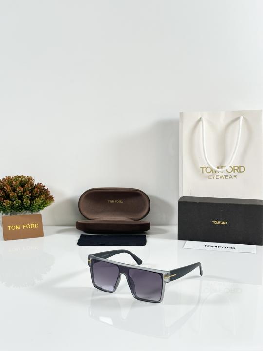 Tom-Fordd