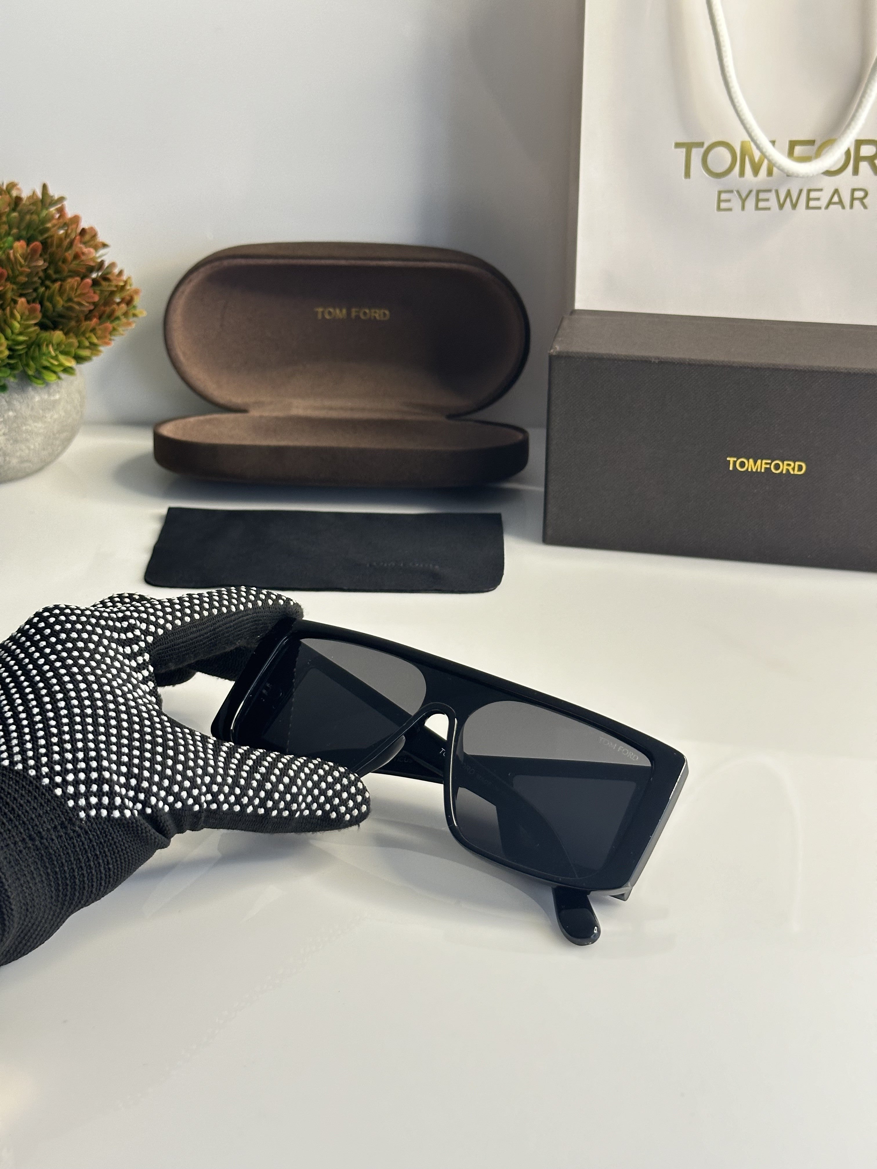 Tom-Fordd
