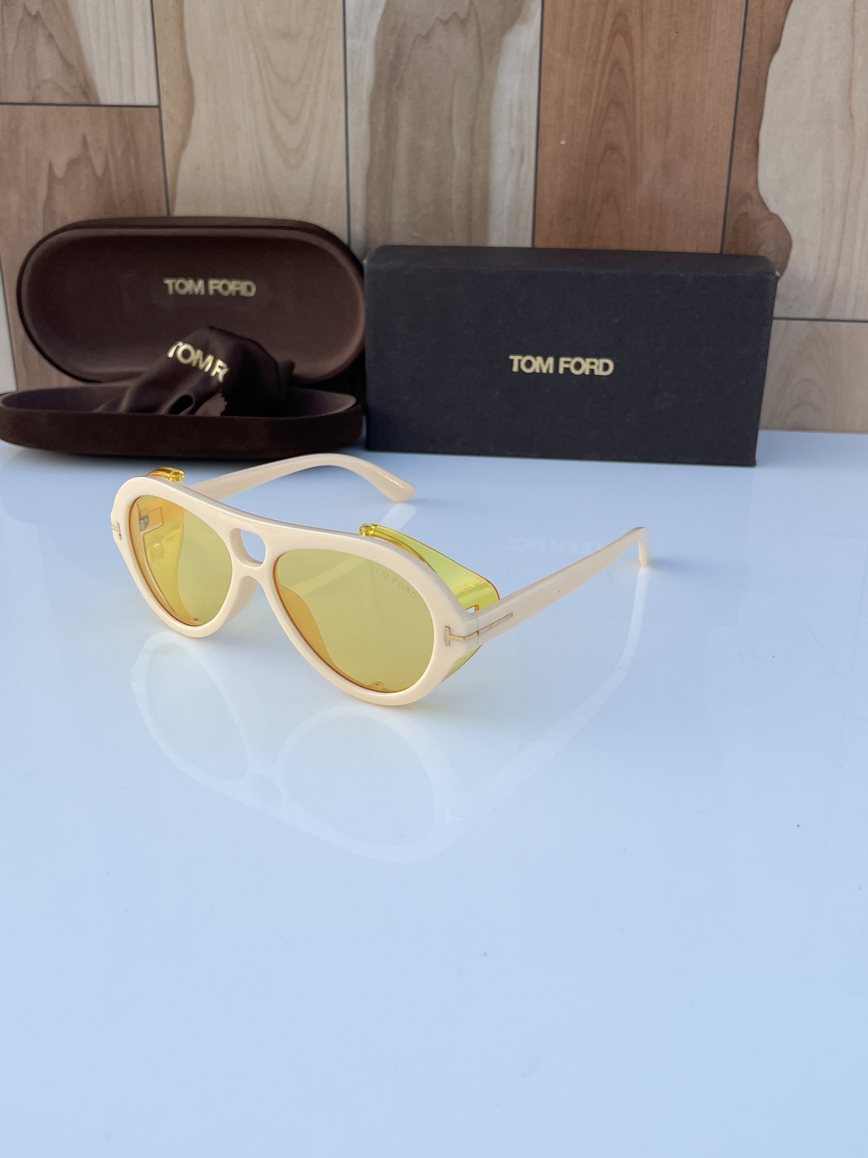 Tom-Fordd