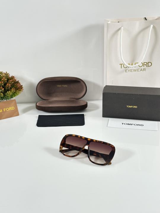 Tom-Fordd