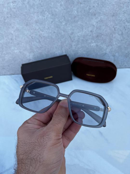 Tom-Fordd