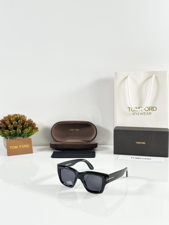 Tom-Fordd