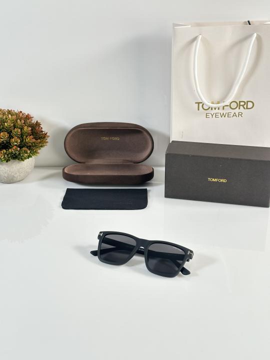 Tom-Fordd