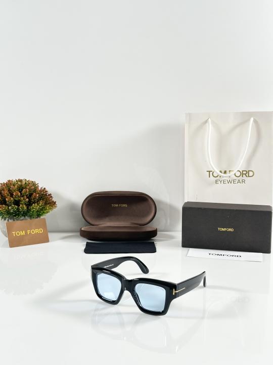 Tom-Fordd